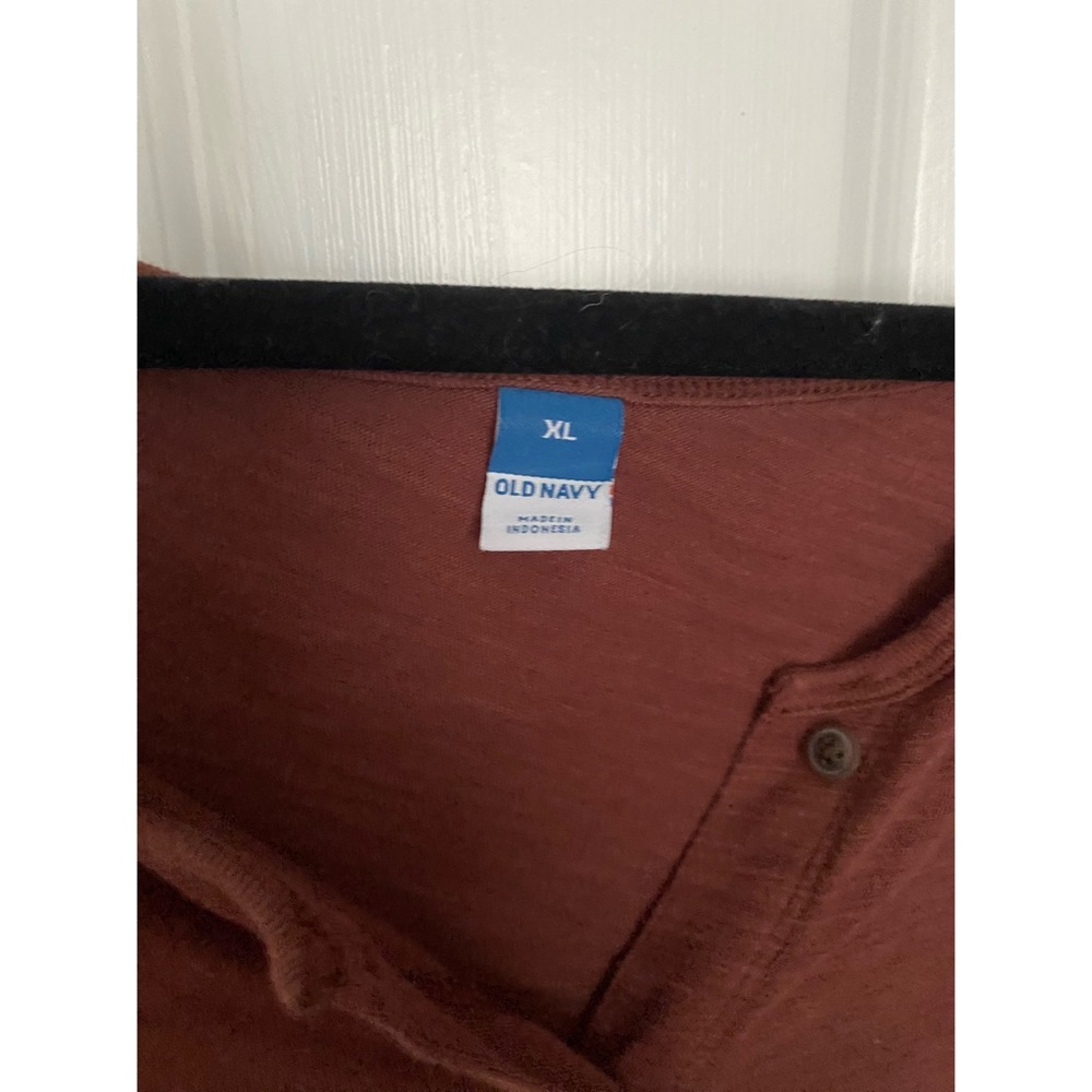 Rust button front tee - Picture 2 of 4